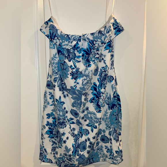 Brand new with tags! That’s so Fetch strapless mini dress - Picture 4 of 5